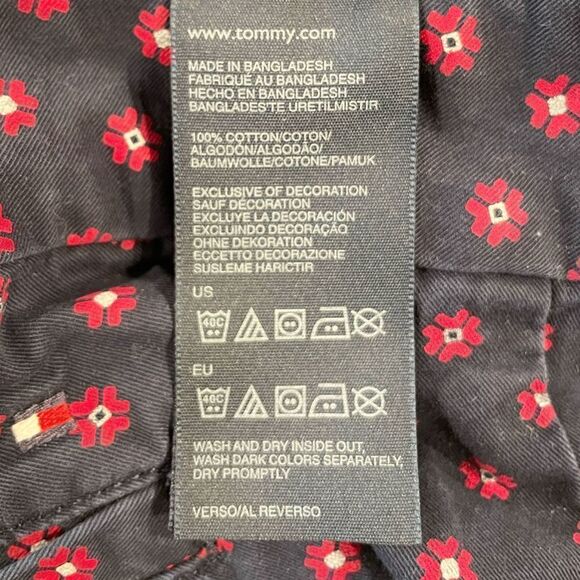 TOMMY Hilfiger Shorts Navy with Red Flowers Size 14 - Picture 5 of 7